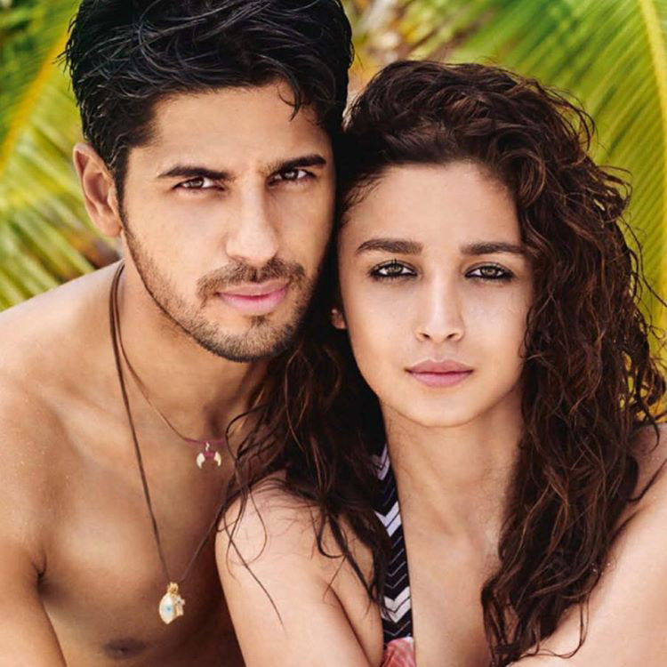 Colour Coordinated Alia Bhatt And Sidharth Malhotra Kiss And Make Up Ranbir Was Round The Corner