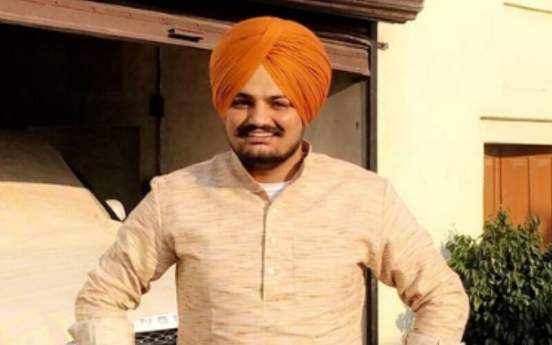 CCTV Footage Of Sidhu Moosewala Before He Was Shot Dead Surfaces Online; Person Disguised As His Fan Did Reki Around His House- SEE VIDEO