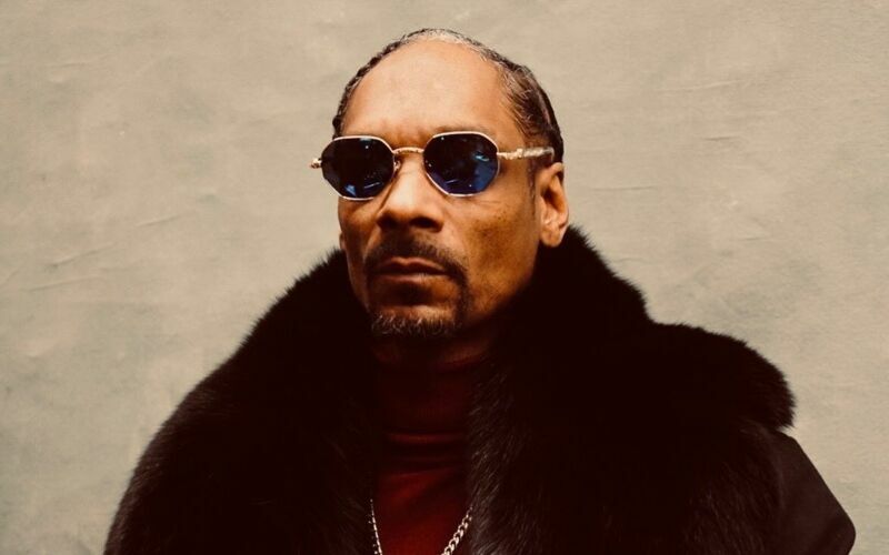 WHAT?! Snoop Dogg Is Giving Up Smoking Weed? Internet Is In Splits Over Rapper’s Pledge-READ BELOW