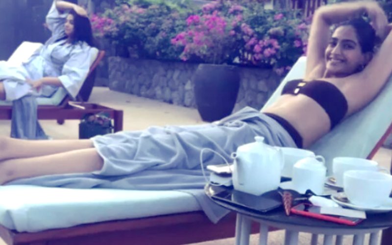 PHUKET POOLSIDE FUN: Sonam Kapoor Looks SMOKING HOT In A Black Bikini