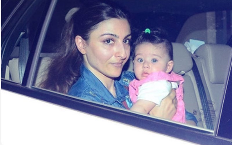 PIC: Soha Ali Khan Takes Baby Inaaya For A Drive