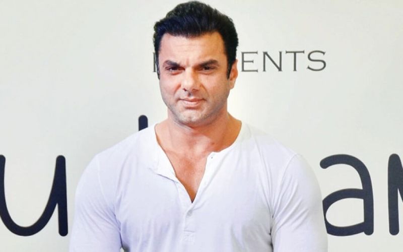 Netizens Hail Sohail Khan For Helping An Injured Woman After An Accident; Fans Say, ‘We Need More People Like Him’- Watch VIDEO