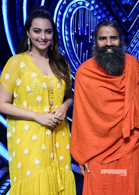 sonakshi sinha and baba ramdev on nach baliye