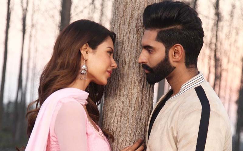 Sonam Bajwa And Parmish Verma Look Romantic In The Latest Pic