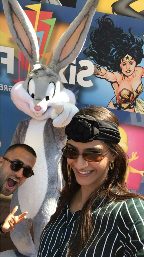 anand ahuja and sonam kapoor click a goofy picture