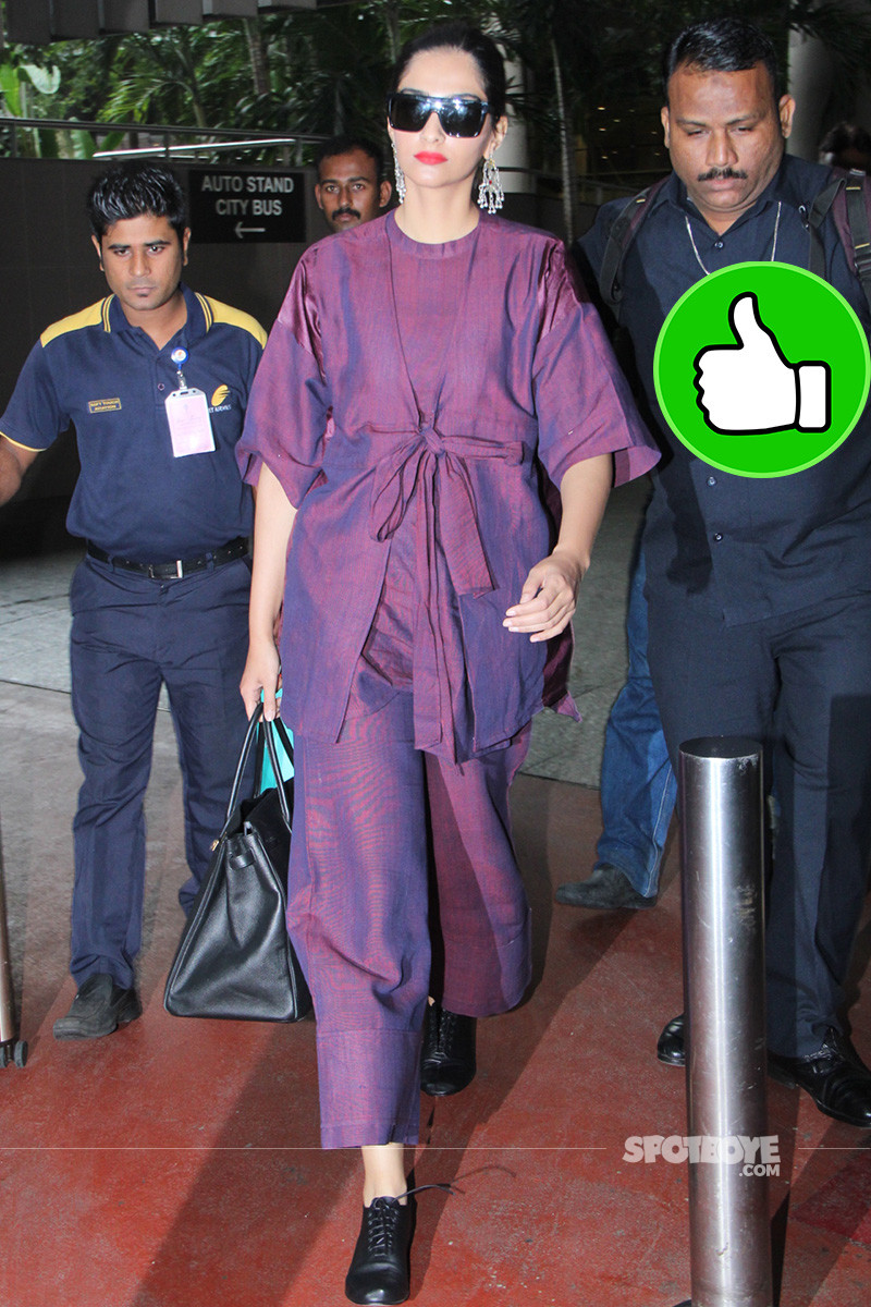 sonam kapoor at the airport