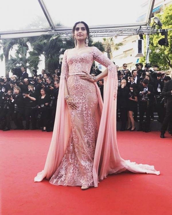 sonam kapoor image sonam kapoor image