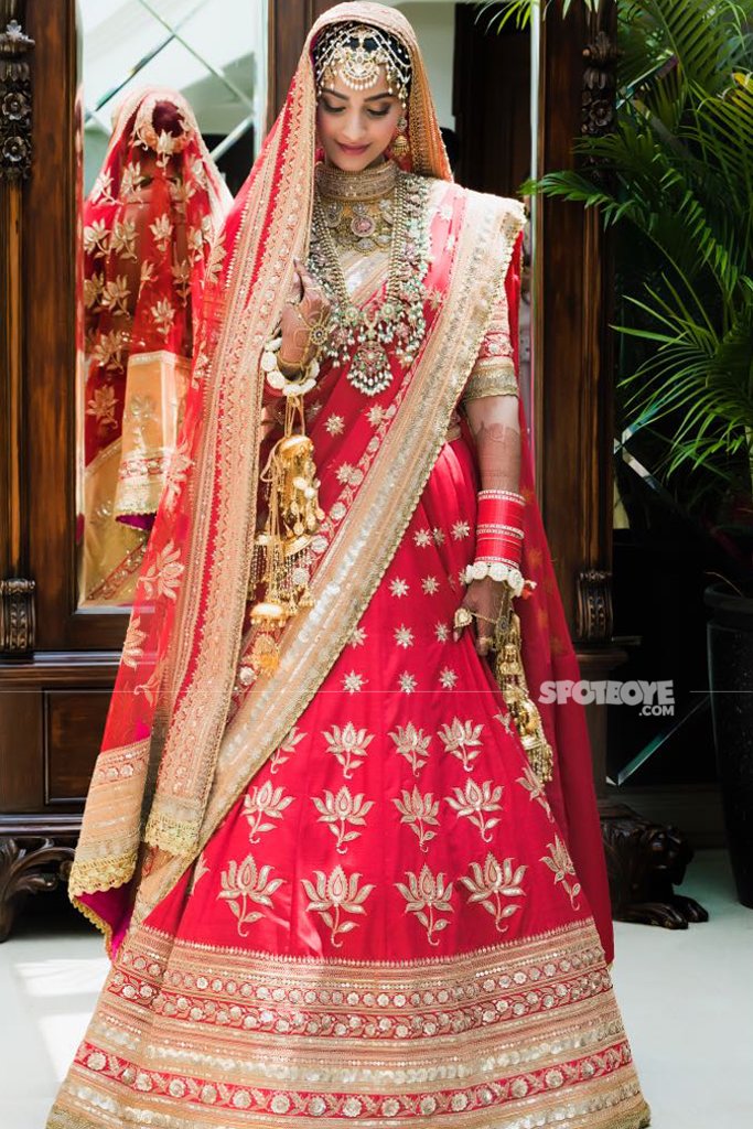 sonam kapoor in red lehenga