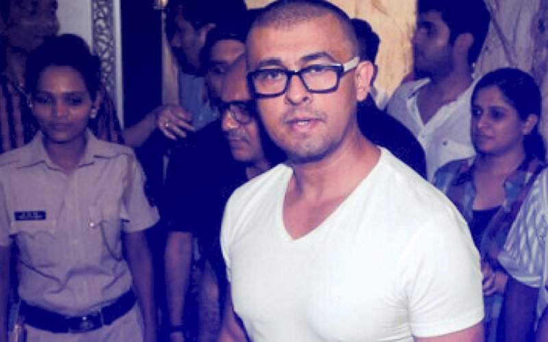 Sonu Nigam Bids Adieu To Twitter, Says The Platform Is Like Porn ...