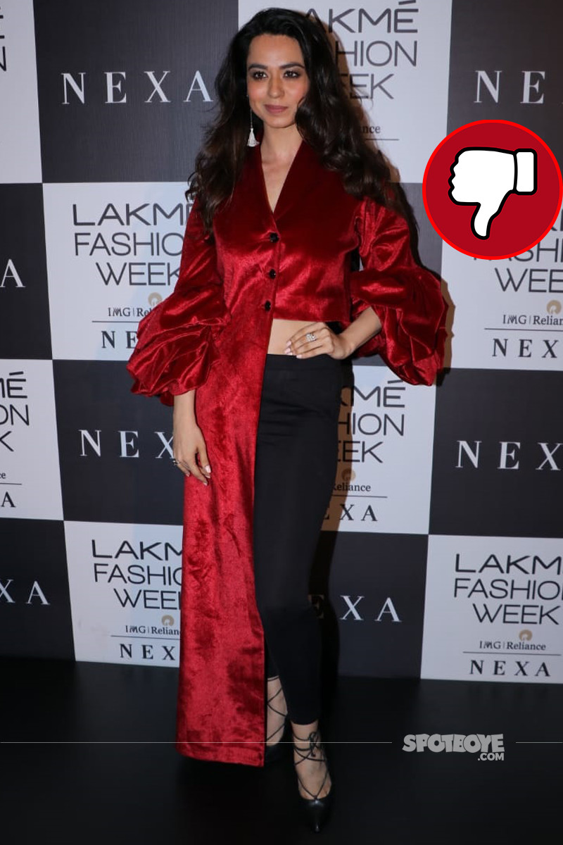 soundarya sharma snapped at lakme fashion week