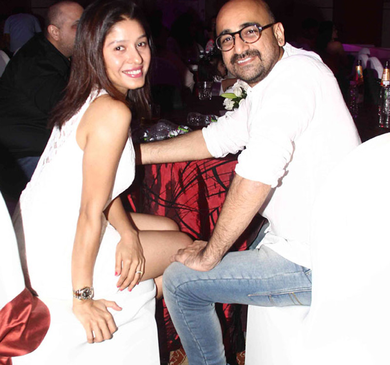 sunidhi chauhan hitesh sonik at pyaar ka punchnama success party