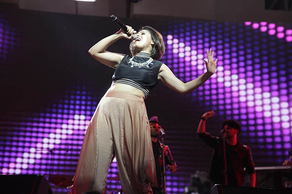 singer sunidhi chauhan performing at an event