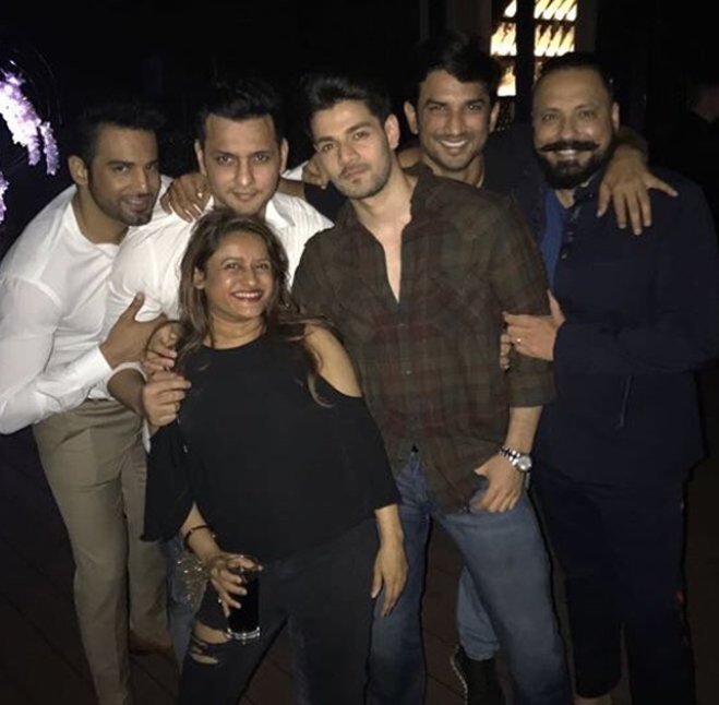 sushant singh rajput parties with bunty walia