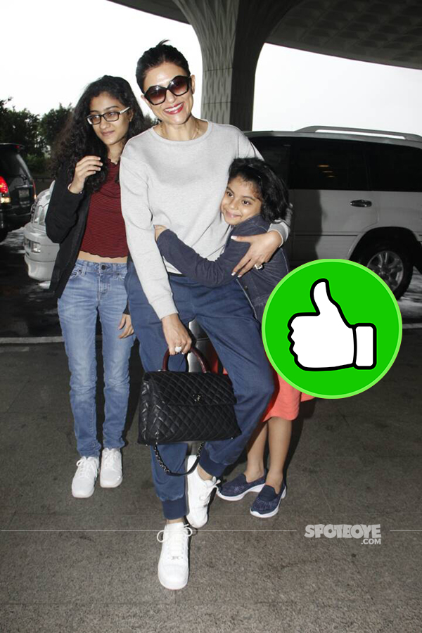 sushmita sen and daughter snapped at the mumbai airport