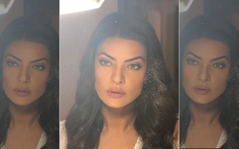 Sushmita Sen Shares A Throwback Picture Of Her Younger, Not-So-Confident Self From Her School Days
