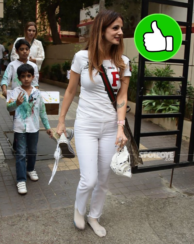 sussanne khan at ashishek kapoor daughter birthday party