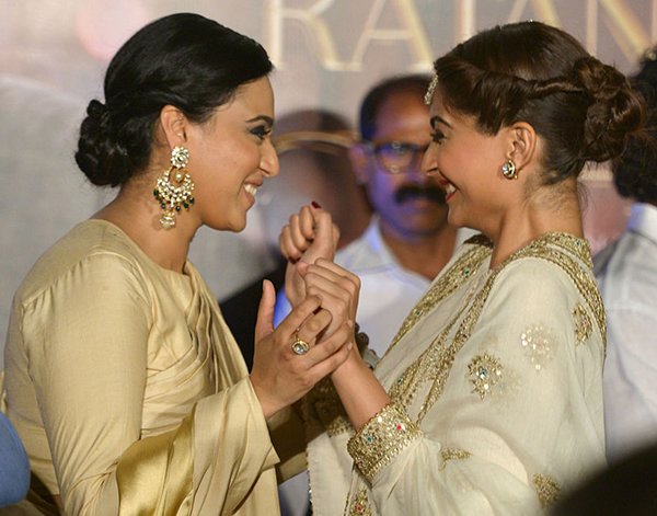 Sonam Kapoor With Swara Bhaskar