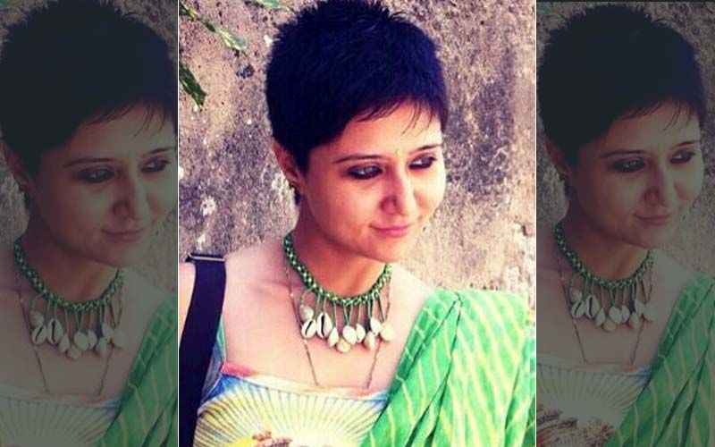 Swastika Mukherjee Joins #Sareetwitter, Tweets Beautiful Picture With Chopped Hair