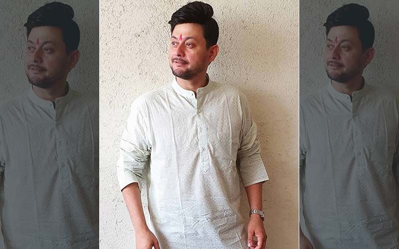 Swwapnil Joshi Posts ‘Duniyadari in 2050' Photo On Instagram