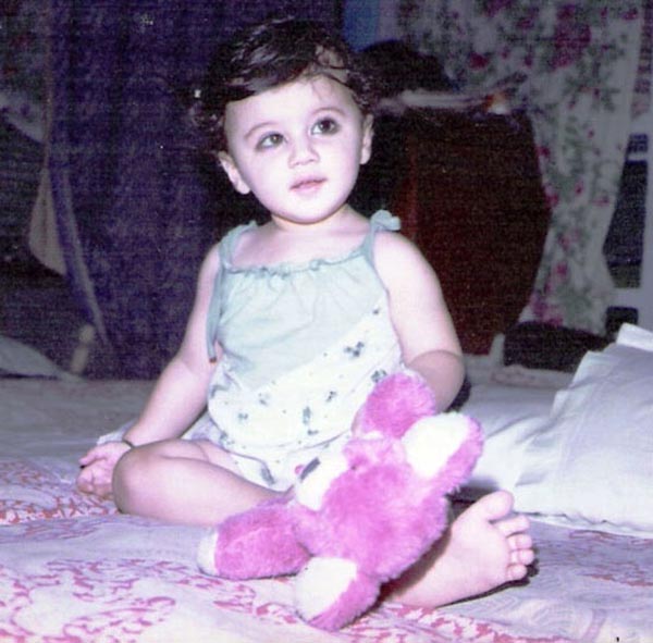 taapsee pannus childhood pic