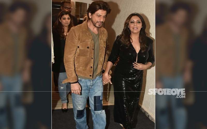 Shah Rukh Khan Tightly Holds On To Gauri Khan’s Hand; Hosts And Entertains Wifey’s Friends At Her Store