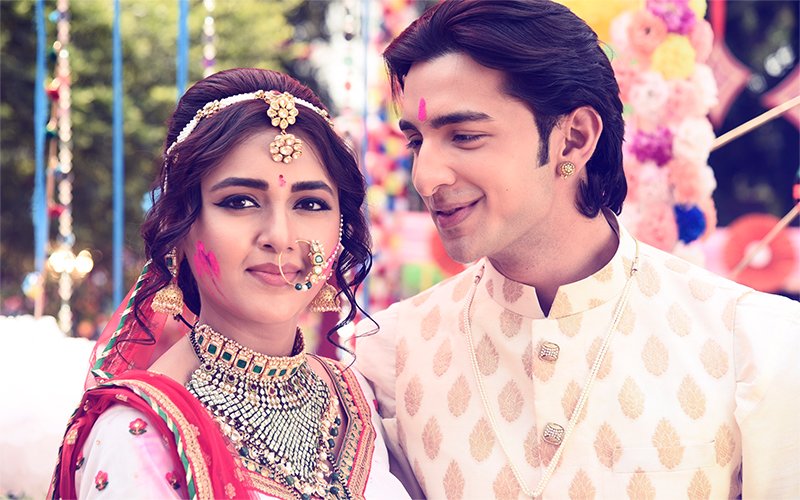 IN PICS: Tejaswi Prakash Plays Holi With Rohit Suchant