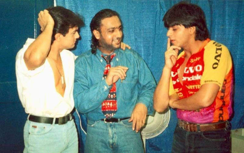 Throwback Thursday: Shah Rukh Khan & Aamir Khan's Plunging Neckline & Candid Conversation Picture Is Worth A Million