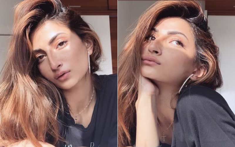 Shweta Tiwari’s Daughter Palak Tiwari's Sexy Tuesday Is LIT AF; Makes Us Go ‘Oh Why So Beautiful?’ With Her Sun-Kissed Pics