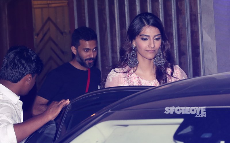 After Sangeet Rehearsals With Farah Khan, Sonam Kapoor Steps Out For Dinner With Anand Ahuja