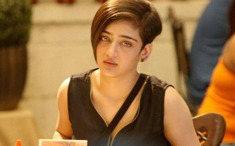 Akshara Haasan's Private Pictures Leaked; Actress Approaches Mumbai Police
