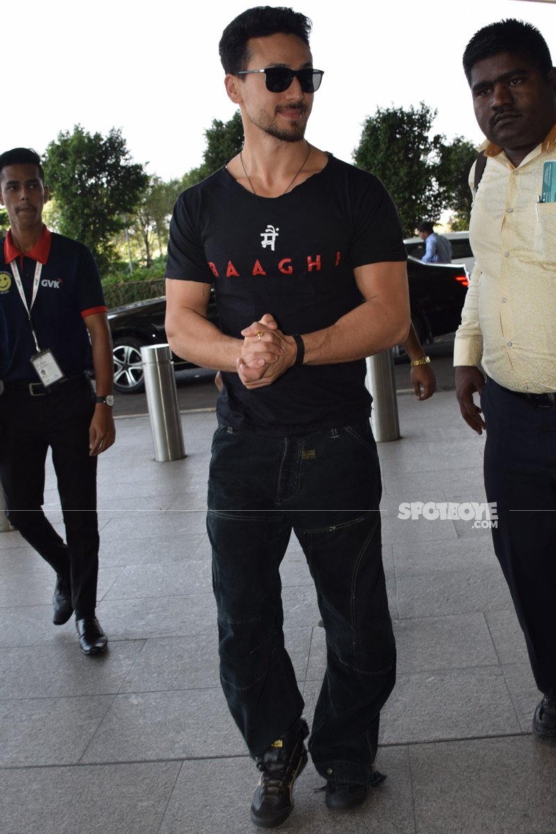 tiger shroff looks dapper in that black outfit