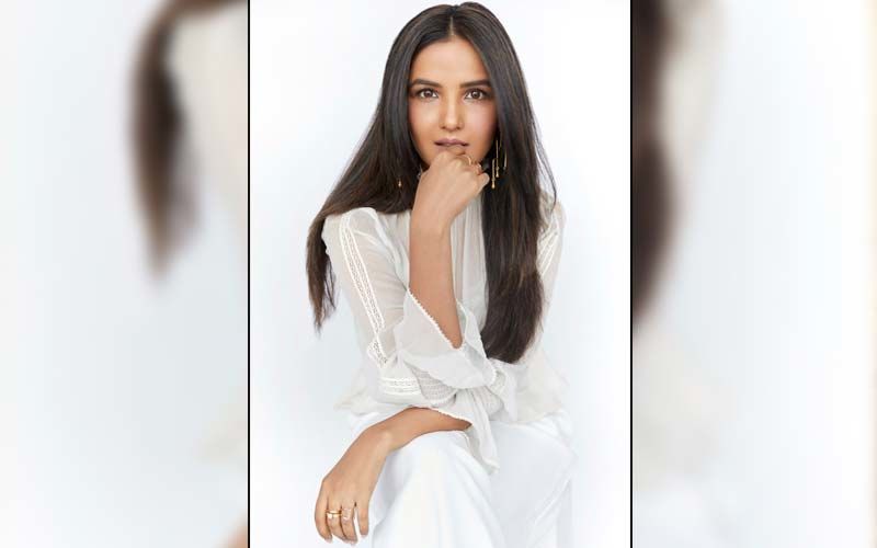 Bigg Boss 14: Jasmin Bhasin's Latest Photoshoot Is A Combination Of Innocence And Sex Appeal