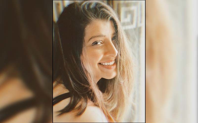 Tejaswini Pandit Unleashes The Ghetto Chic Swag In Her New Post