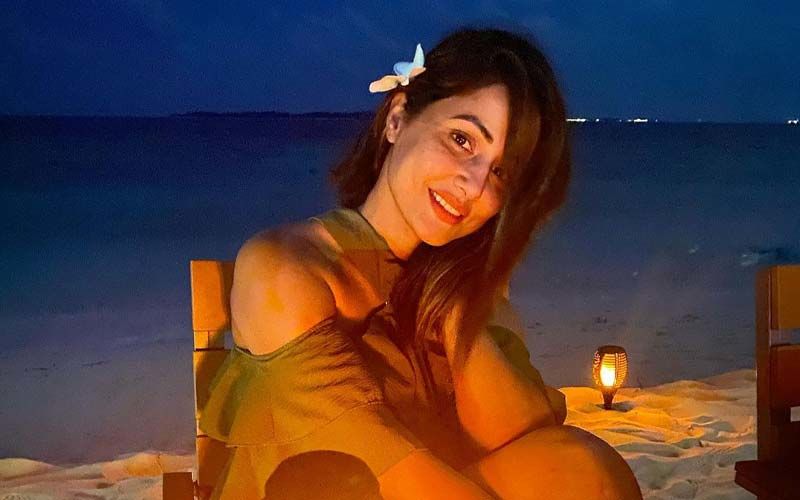Hina Khan Sets The Temperature Soaring In A Strappy Racerback Bikini Top In Maldives