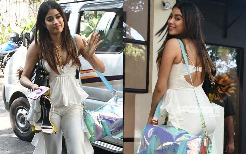 Janhvi Kapoor Chooses To Walk Barefoot Ditching Her Extravagant Heels; We Can Relate
