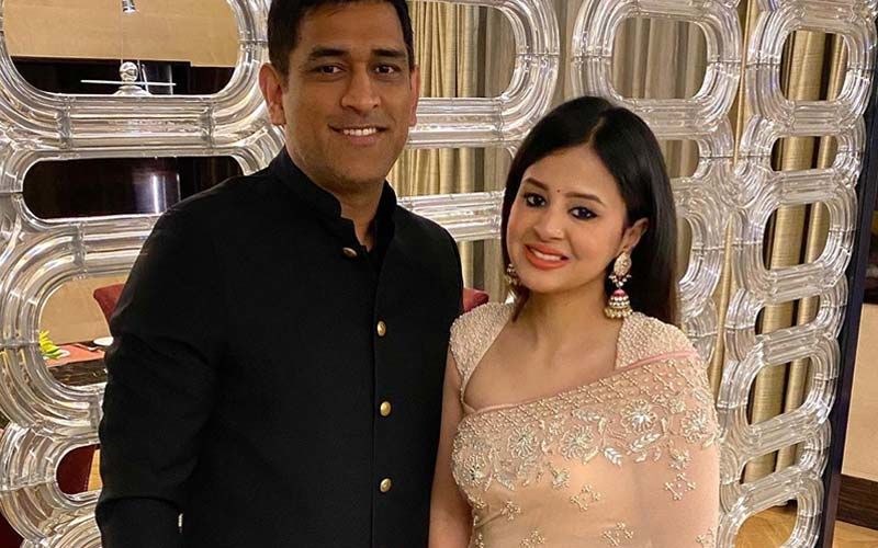 MS Dhoni And Sakshi Dhoni's Instagram Pictures Are Pure LOVE