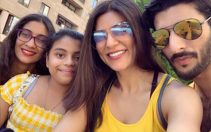Miss Universe Sushmita Sen's Cutest Moments With Her Daughters - Picture Proofs
