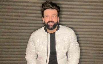 Navraj Hans Shares Old Pic Of Hans Raj Hans And Nusrat Fateh Ali Khan