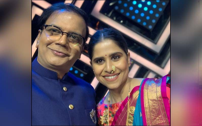 Saleel Kulkarni Shares Stage With Sai Tamhankar On Maharashtrachi Hasyajatra