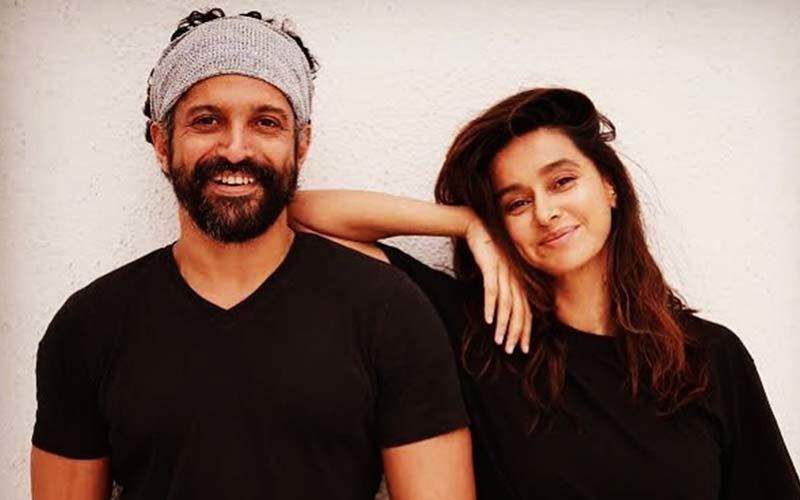 Farhan Akhtar And Girlfriend Shibani Dandekar's Pictures Are All Love Soaked; Take A Look At The Couple's Latest Clicks