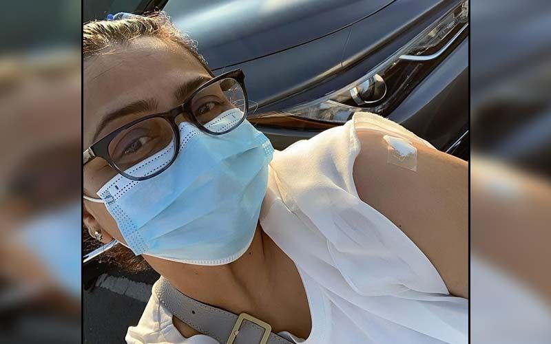 Shilpa Shirodkar Becomes The FIRST Bollywood Celeb To Get COVID-19 Vaccine; Actress Shares A Picture Saying ‘Here I Come 2021’
