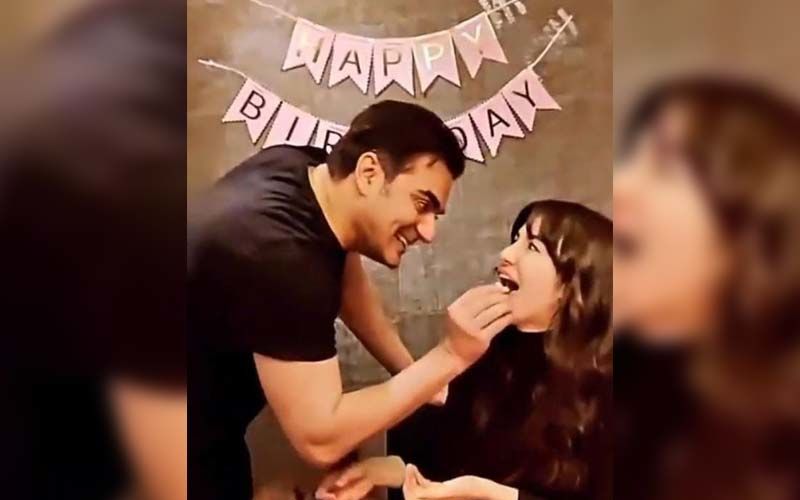 Arbaaz Khan’s Girlfriend Giorgia Andriani Celebrates Her Birthday With Him; Actor Feeds Her Cake With Utmost Love —VIDEO