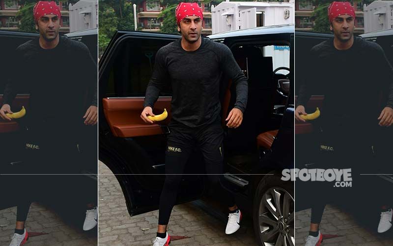 Ranbir Kapoor Spotted For His Weekly Football Session; Gets Off Holding His Evening Snack