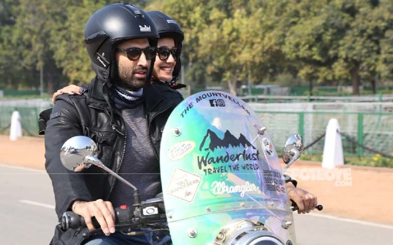 Malang: Aditya Roy Kapur-Disha Patani Take Over The Streets Of Delhi; Go Bike-Riding At India Gate