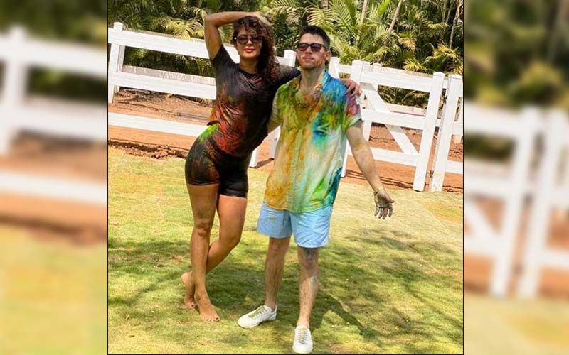 Priyanka Chopra And Nick Jonas' Love Soaked Pictures Are Too Hot To Handle