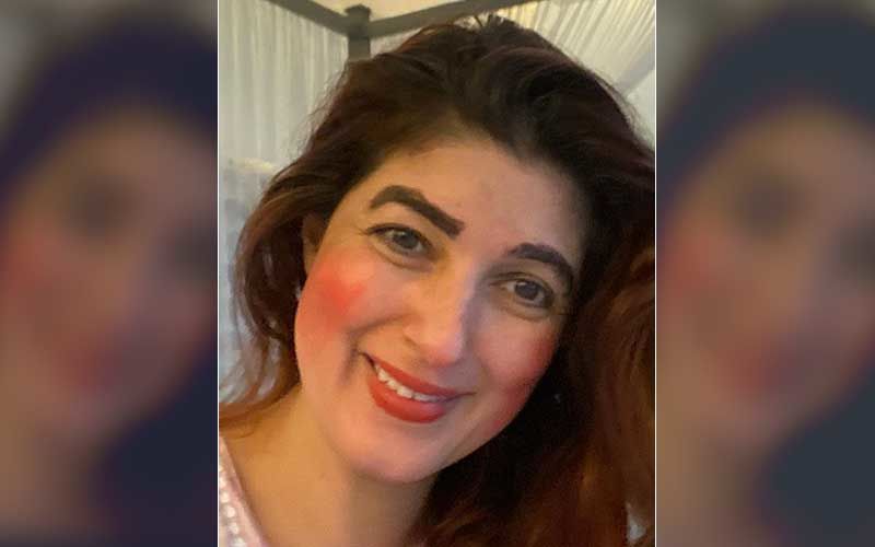 Twinkle Khanna’s Gets A Fine Makeover From Her Daughter; Her Brows Are In Sync With The Current Lockdown Brow Trend