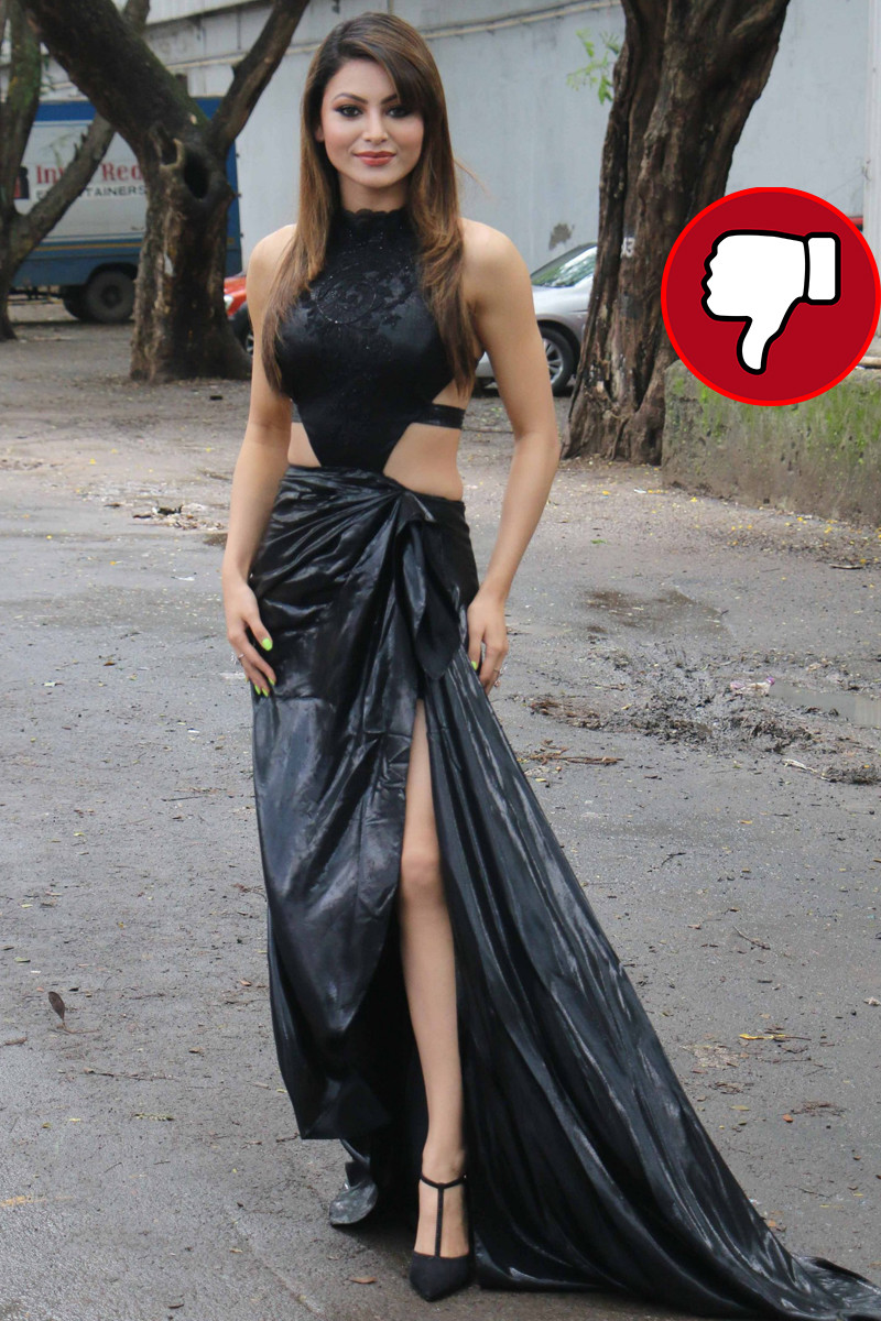 urvashi rautela snapped post attending an exhibition urvashi rautela snapped post attending an exhibition