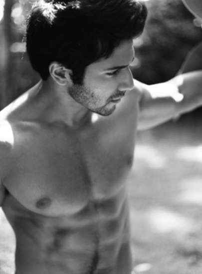 varun dhawan hot picture 9