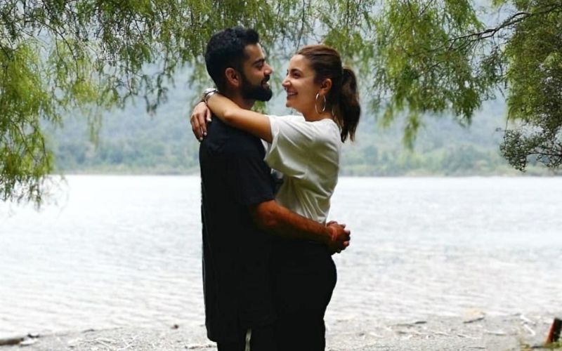 आंखों में आंखे डाले रोमांटिक पोज में दिखे अनुष्का शर्मा और विराट कोहली