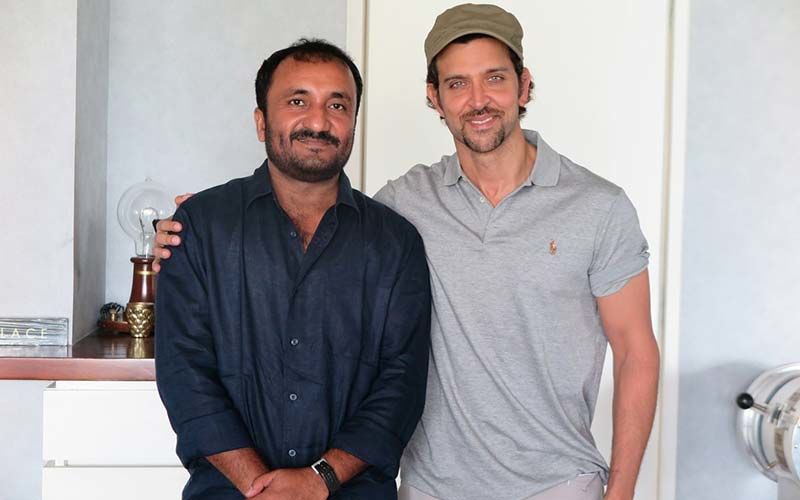 When An Engrossed Hrithik Roshan Forgot To Wear Slippers During His Conversation With Real-Life Super 30 Hero Anand Kumar